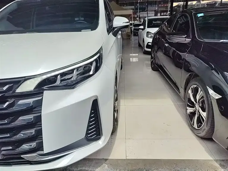 GAC Trumpchi M6 PRO 270 T DCT Premium