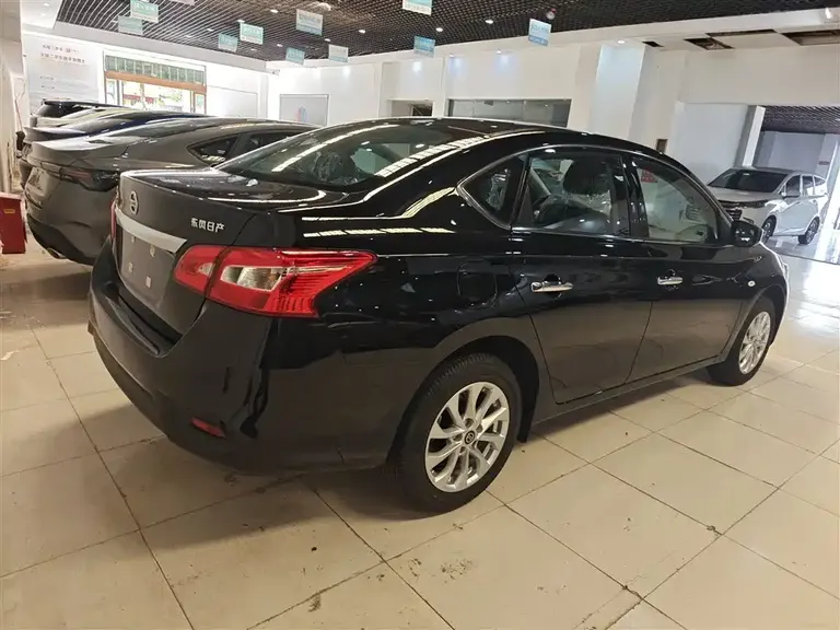 Nissan Sylphy Facelift III Classic 1.6 XE CVT Comfort
