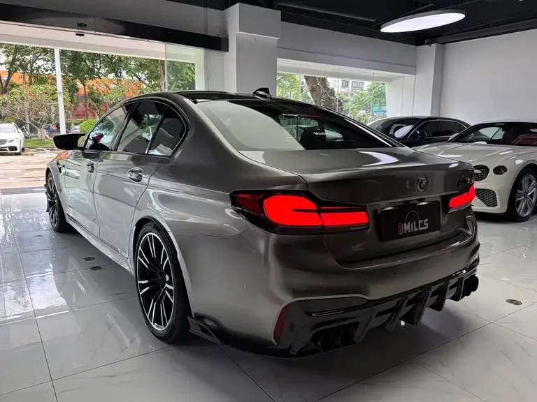 BMW M5