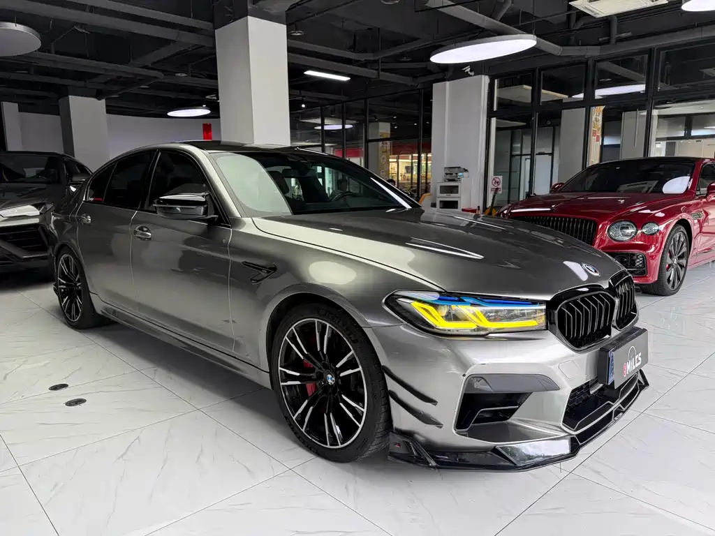 BMW M5
