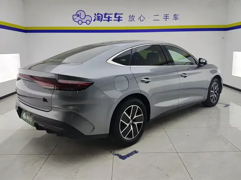 BYD Qin L DM-i 120 KM Leading