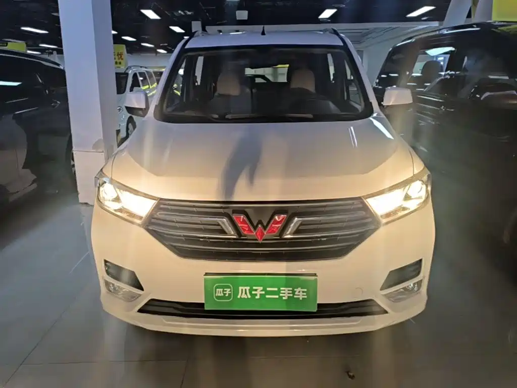 Wuling Hongguang 1.5 L S Standard CN-VI LAR