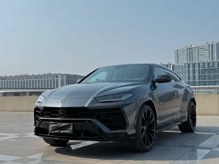 Lamborghini Urus 4.0 T V8
