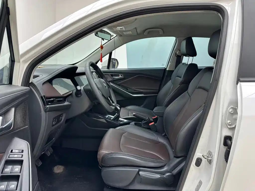 Changan CS15 长安CS15 2021款 1.5 L 手动进取型