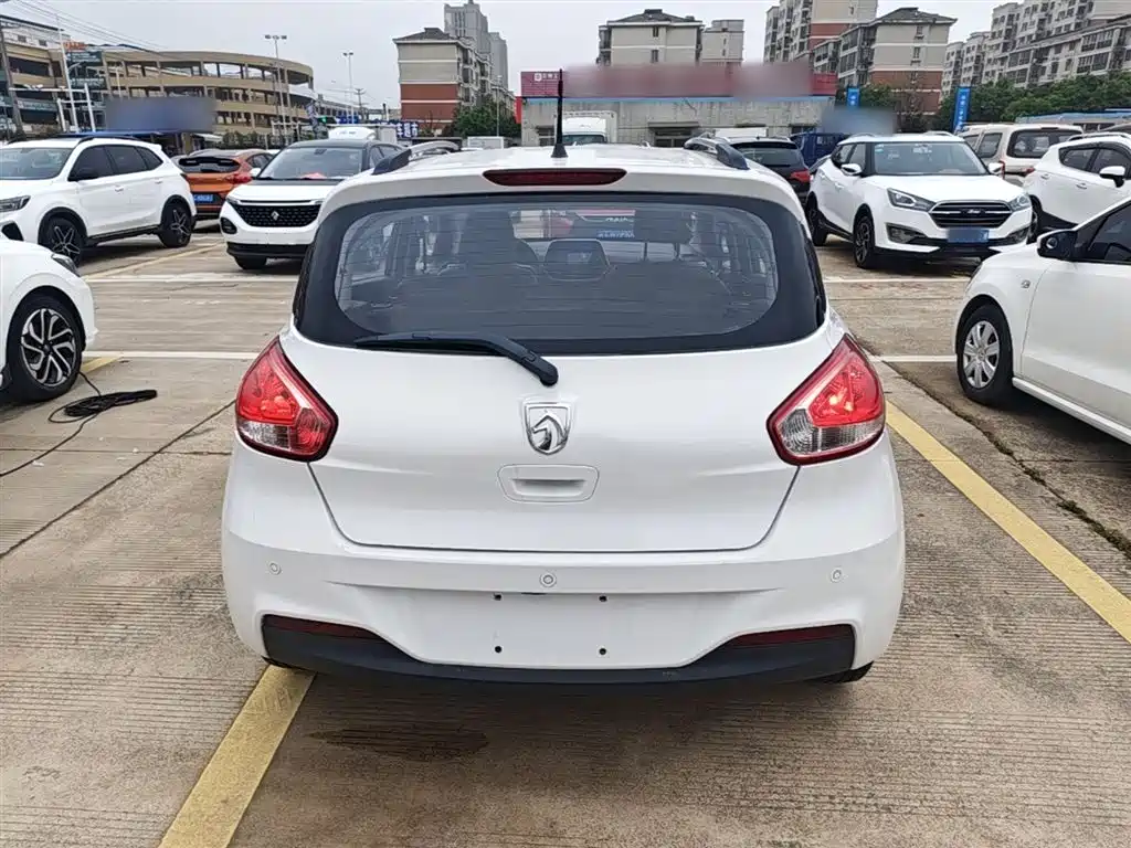 Baojun 310 1.5 L Auto Luxury