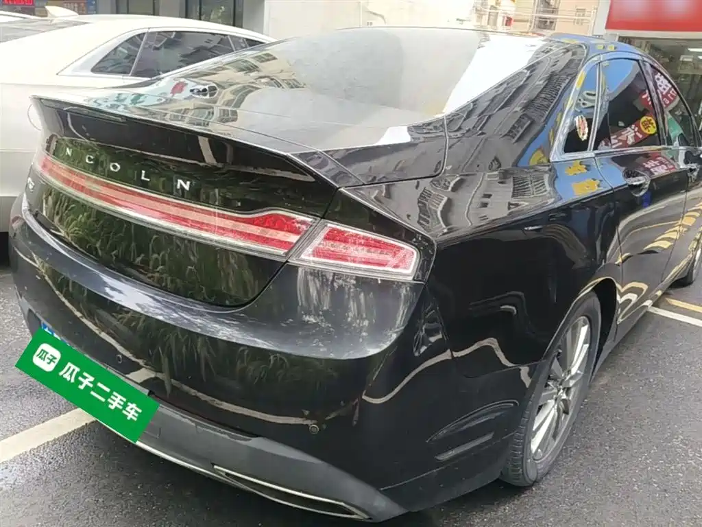 Lincoln MKZ 2.0 T Premium