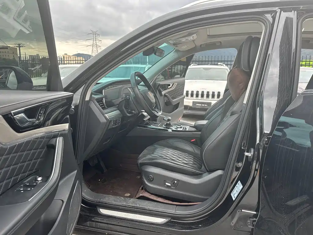 Hongqi HS5 2.0 T Connected Flagship Enjoyment 4 WD