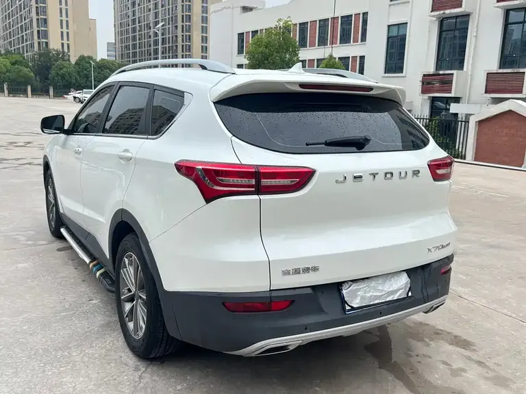 Jetour X70 1.5 T Auto Joy Travel
