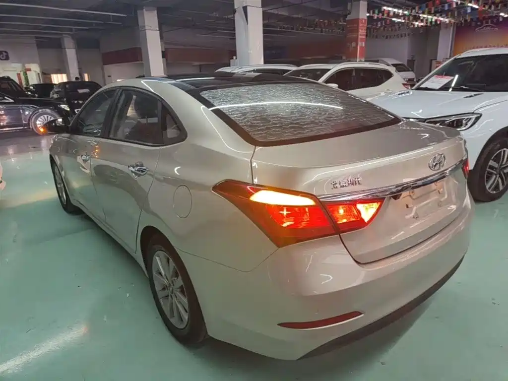 Mistra 1.8 L Auto Intelligent GLS