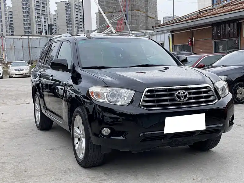 Highlander 2.7 L 2 WD 7-seat Supreme