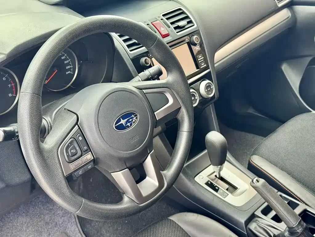 Subaru XV 斯巴鲁XV 2016款 2.0 i 进取版