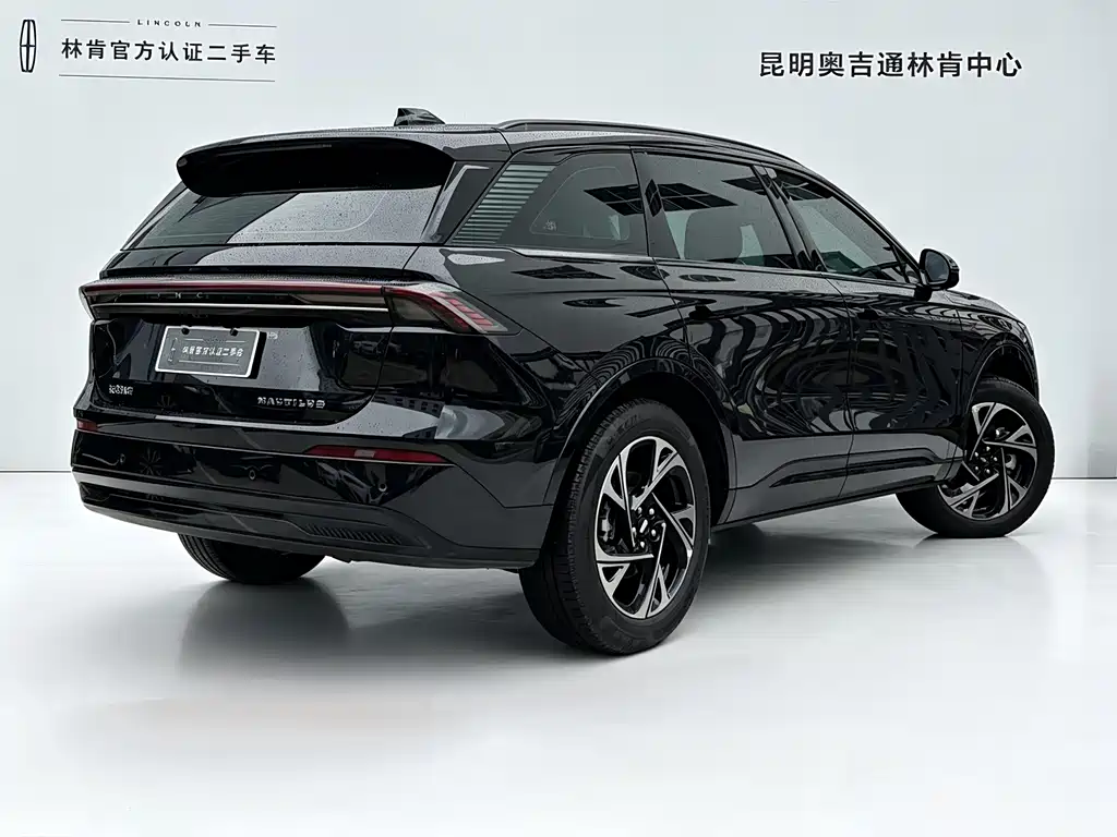 Nautilus 2.0 T 4 WD Comfort Supreme Hybrid