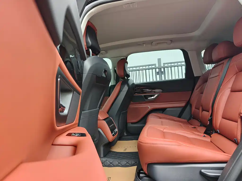Nautilus 2.0 T 4 WD Comfort Supreme Hybrid