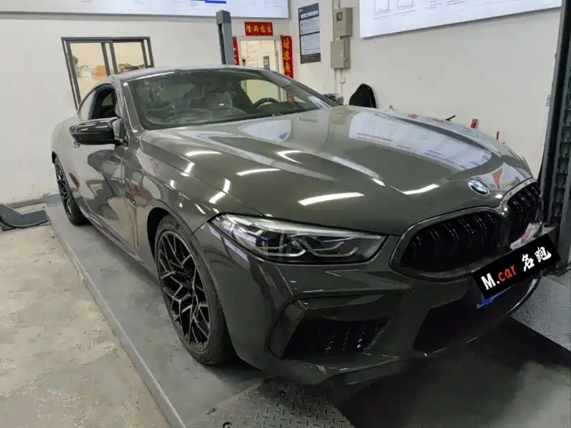 BMW M8 宝马M8 2022款 M8 双门轿跑车 雷霆版