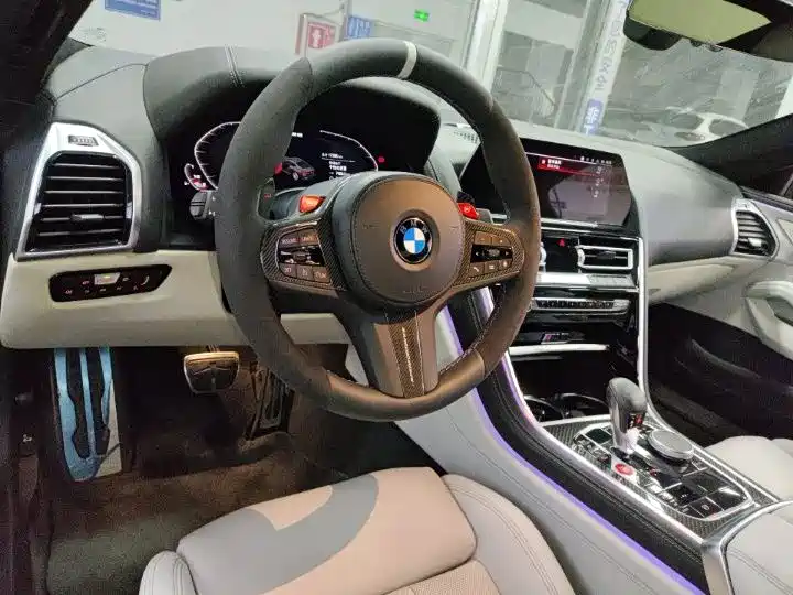 BMW M8 宝马M8 2022款 M8 双门轿跑车 雷霆版