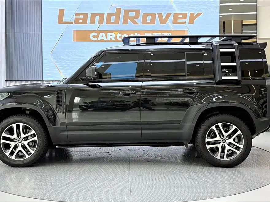 Land Rover Defender Facelift 110 3.0 T P400 Dark Special Edition