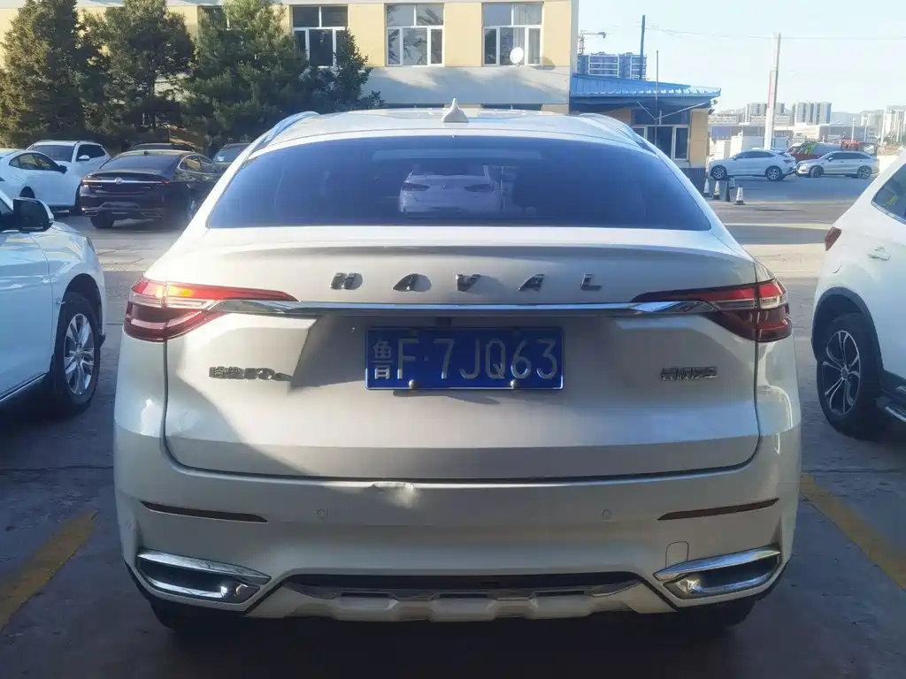 Haval F7 x 1.5 T 2 WD Ultimate Smart Tech