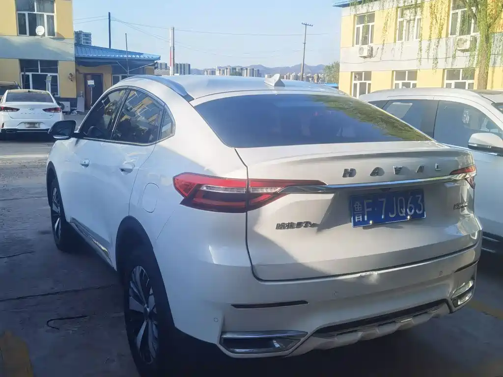 Haval F7 x 1.5 T 2 WD Ultimate Smart Tech