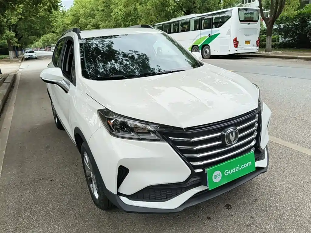 Changan CS15 1.5 L Auto Progressive