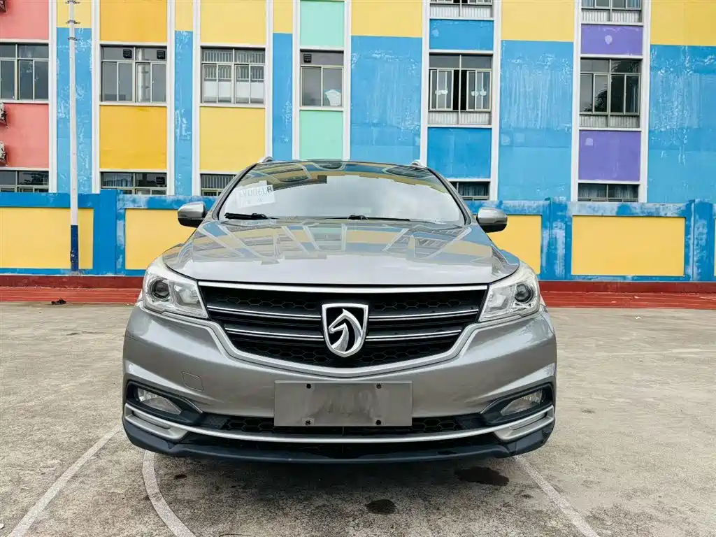 Baojun 730 1.5 T CVT Fashion 7-seat CN-VI