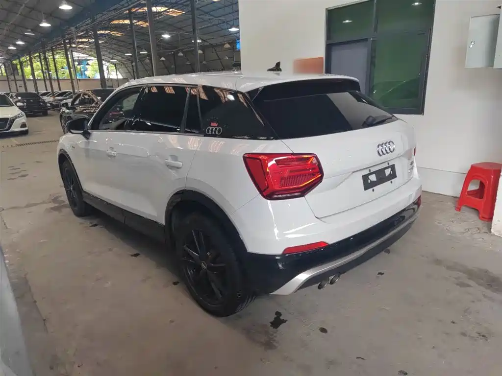 Audi Q2 L 35 TFSI Fashion Dynamic CN-V