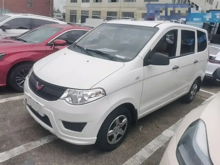 Wuling Hongguang 1.2 L S Basic CN-VI LSI