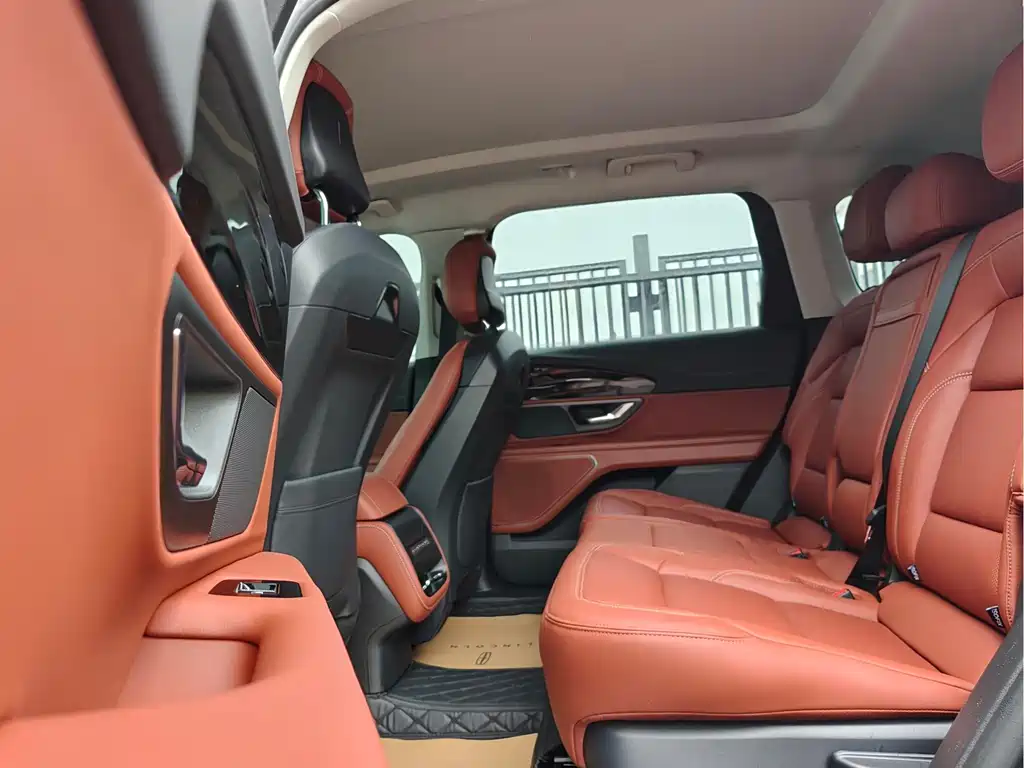 Nautilus 2.0 T 4 WD Comfort Supreme Hybrid