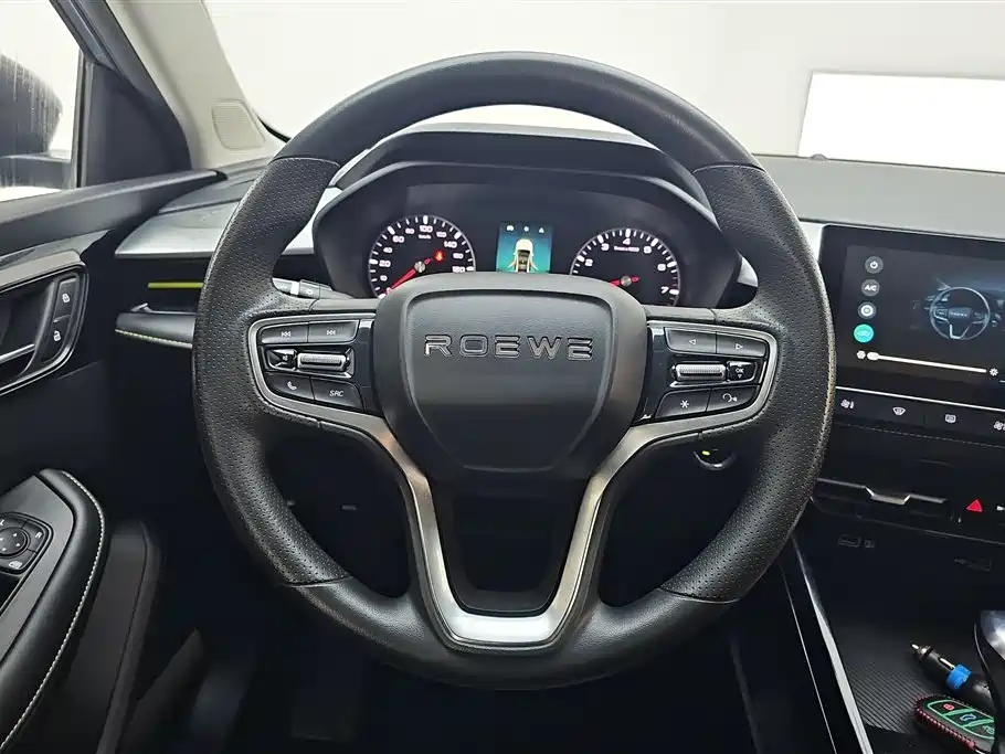Roewe i5 1.5 L CVT Black Gold