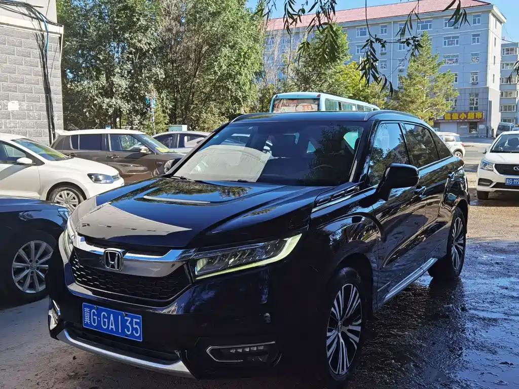 Avancier 370 TURBO 4 WD Premium