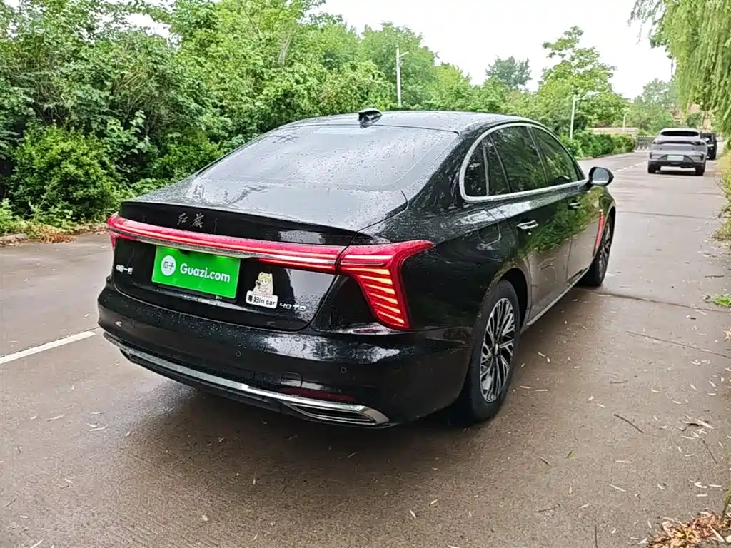 Hongqi H5 2.0 T Auto Connected Flagship