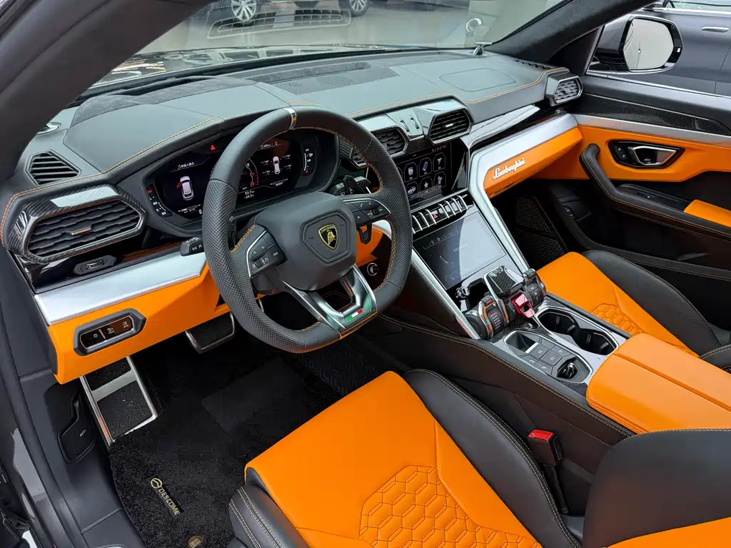 Urus 4.0 T V8