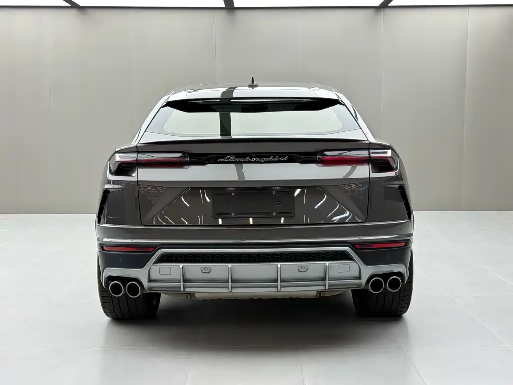 Urus 4.0 T V8
