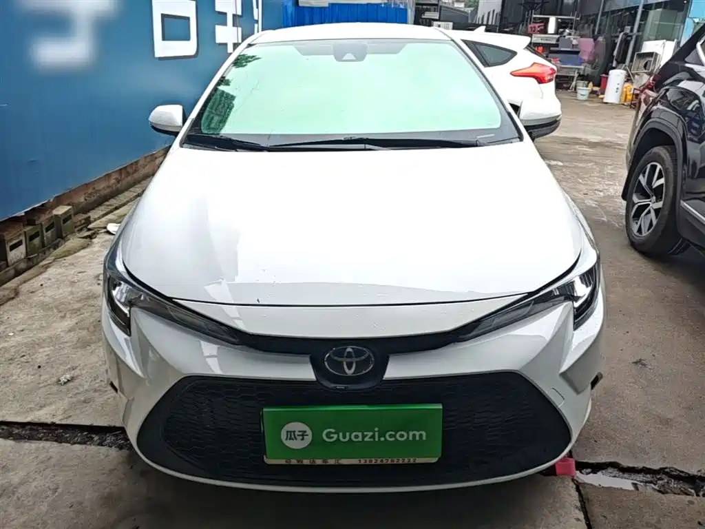 Levin Dual Engine 1.8 H E-CVT Leading