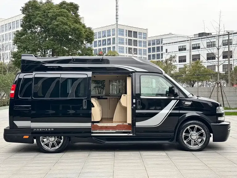 GMC SAVANA 6.0 L G660 S Elegant Supreme Sky