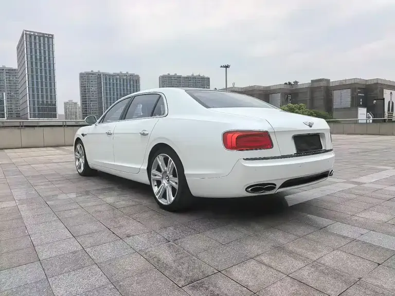 Bentley Flying Spur 4.0 T V8 Distinguished