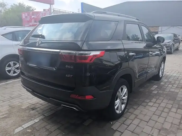 Dongfeng Fengguang S560 风光S560 2021款 改款 1.5 T 手动都市型