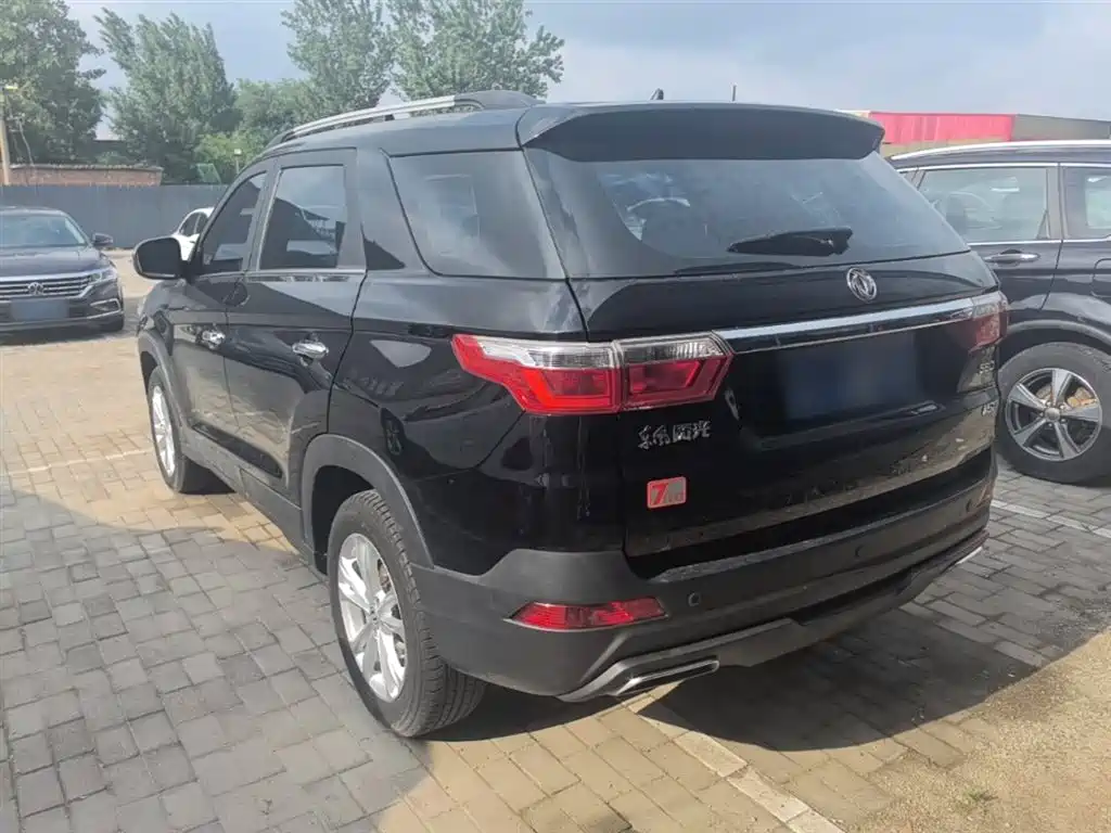 Fengguang S560 风光S560 2021款 改款 1.5 T 手动都市型