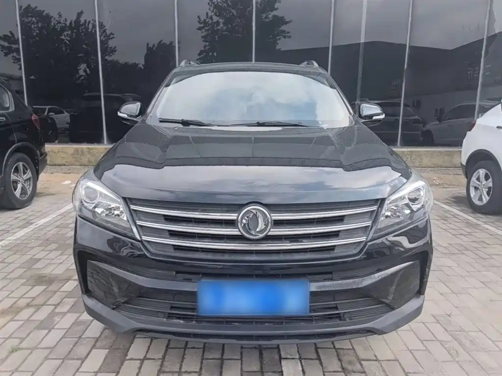 Fengguang S560 风光S560 2021款 改款 1.5 T 手动都市型