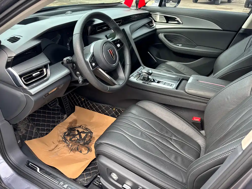 Hongqi H5 2.0 T Auto Connected Flagship Leading