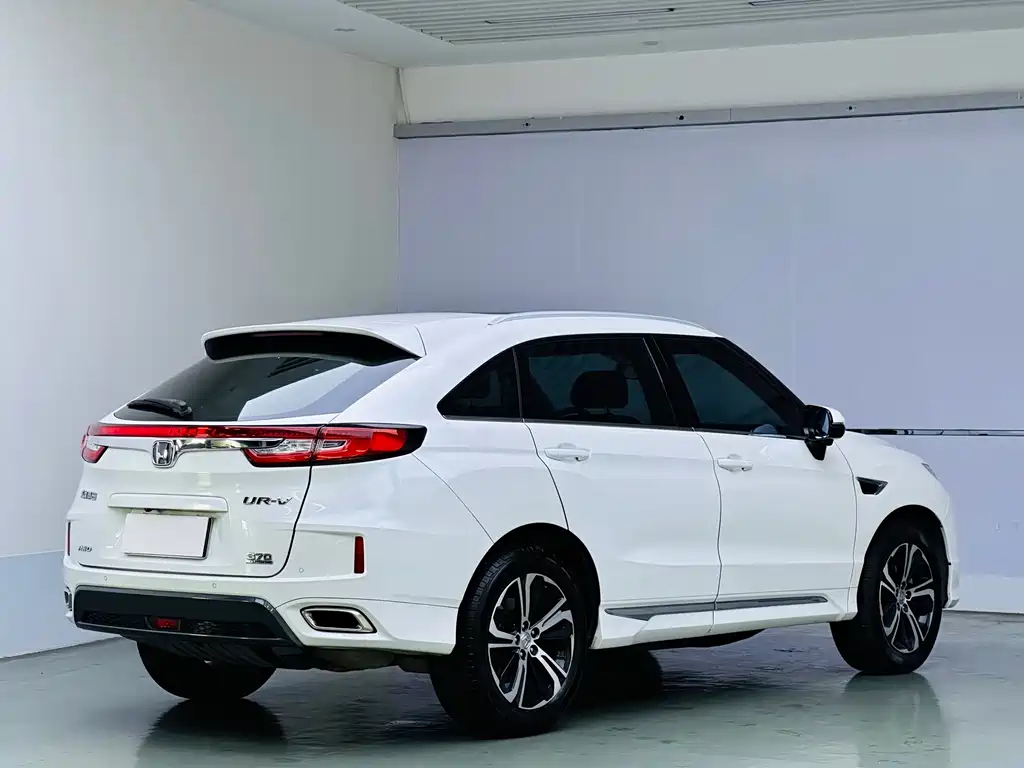 Honda UR-V 370 TURBO 4 WD Premium CN-V
