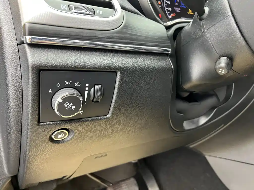 Grand Cherokee (Import) 3.0 L Elite Navigation