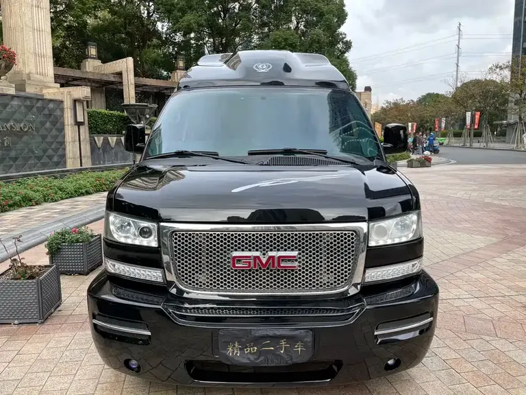GMC SAVANA 5.3 L G660 S 4 WD Elegant Supreme