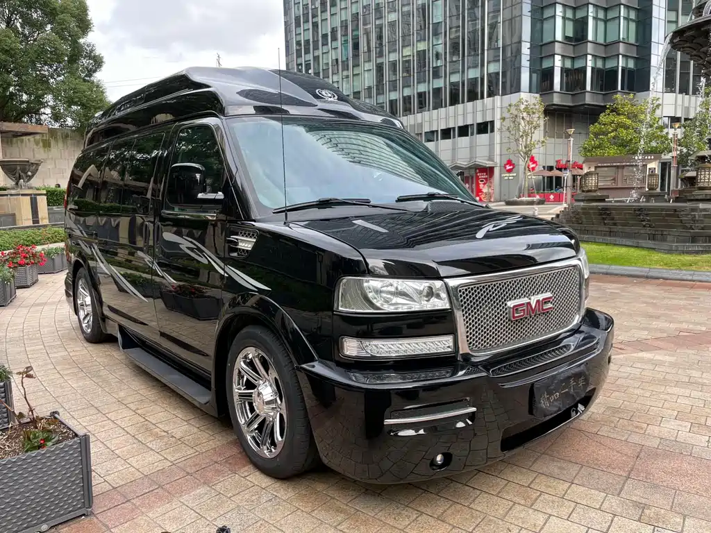 SAVANA 5.3 L G660 S 4 WD Elegant Supreme