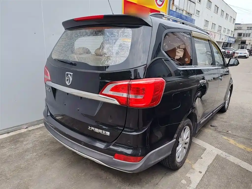Baojun 730 1.5 T Manual Comfort 7-seat