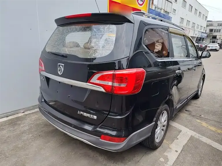 Baojun 730 1.5 T Manual Comfort 7-seat