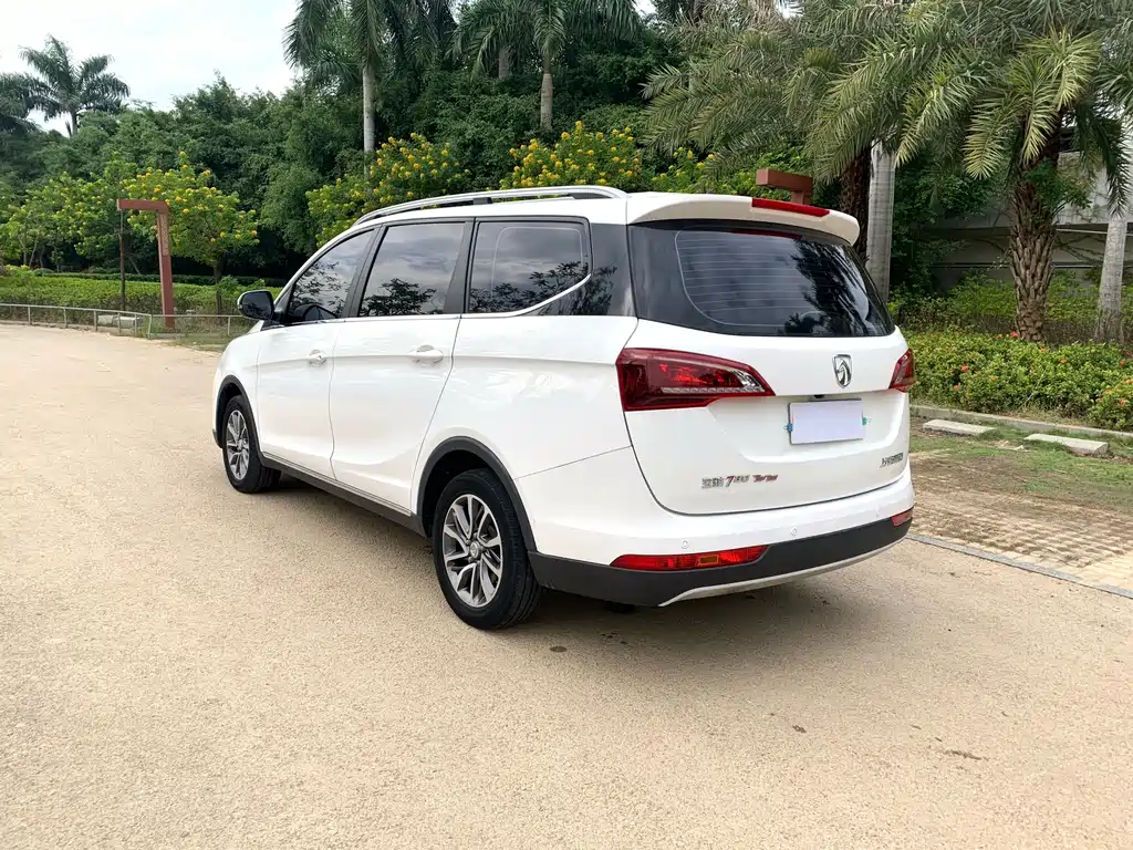Baojun 730 宝骏730 2019款 1.5 T CVT时尚型 7座 国V