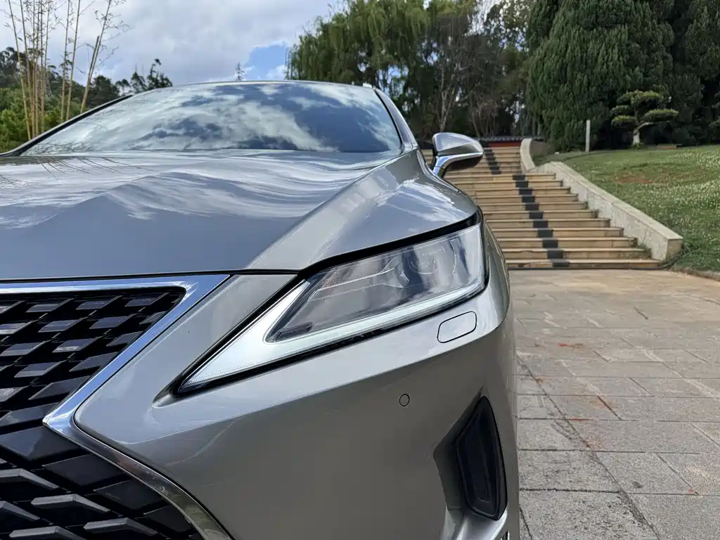 Lexus RX Facelift 300 2 WD Elite