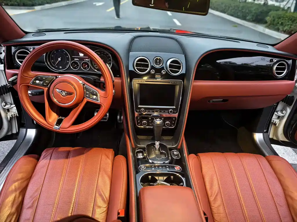 Flying Spur 4.0 T V8 Standard