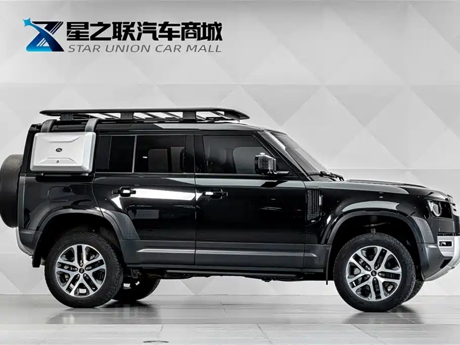 Land Rover Defender 110 P400 Dark Special Edition