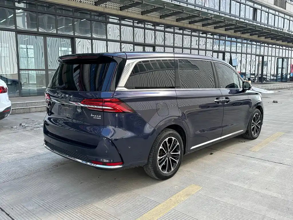Roewe iMAX8 荣威iMAX8 2022款 400 TGI 至尊版